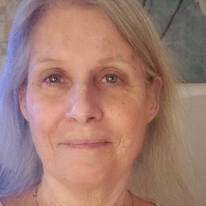 Meet your Posher, Deborah